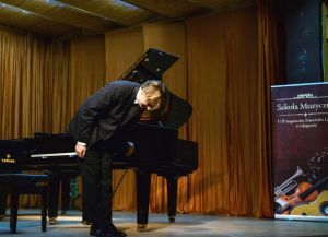 Grzegorz Niemczuk - 1231 Wieczór lisztowski, Szkoła  Muzyczna im. F. Liszta w Głogowie, 23.11.2016. <br> fot. Barbara Popiel.